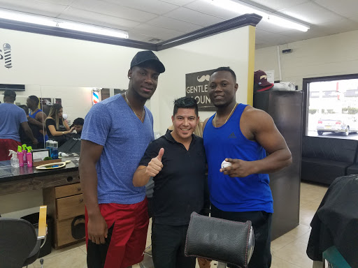 Hair Salon «Escandalo Hair Salon», reviews and photos, 16806 N Cave Creek Rd, Phoenix, AZ 85032, USA