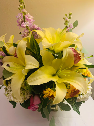 Florist «GENES FLORIST & Gift Baskets», reviews and photos, 20200 Frederick Rd, Germantown, MD 20876, USA