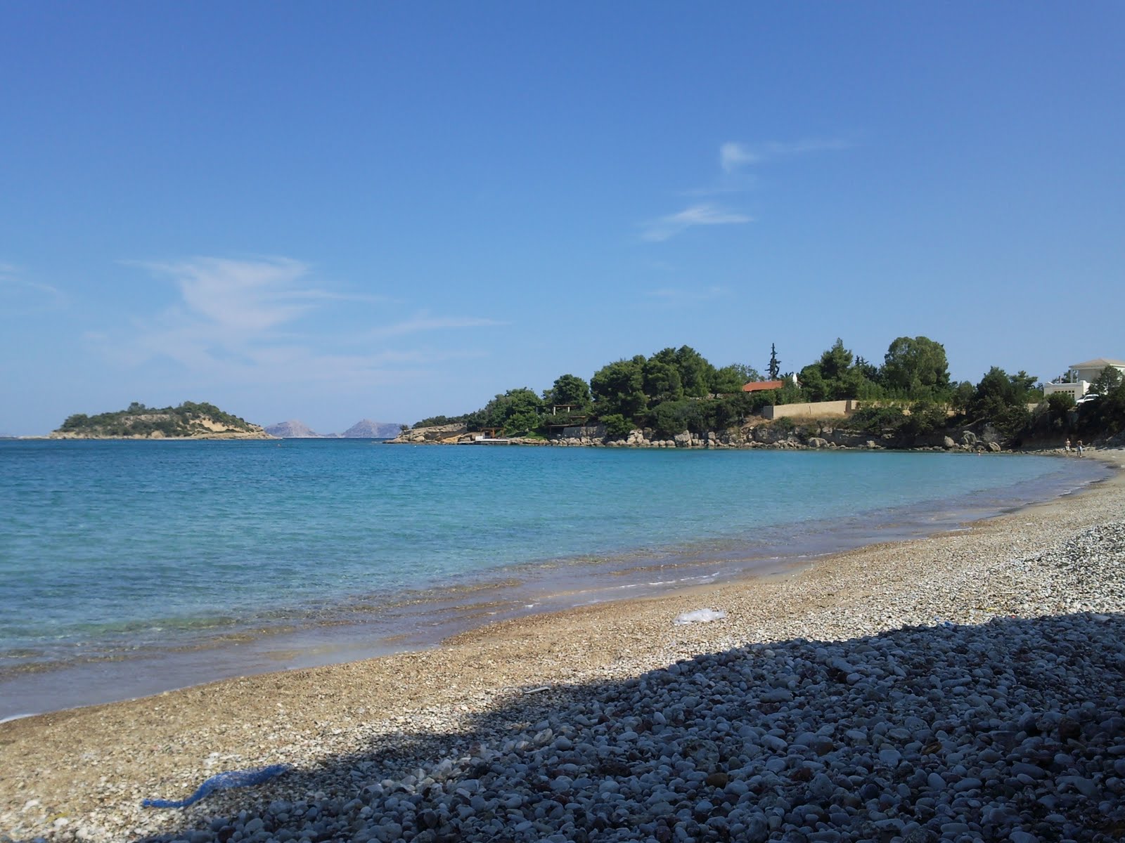 Foto van Paralia Kounoupiou met kleine baai