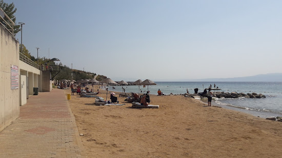 Ihlas Armutlu Tatil Koyu beach