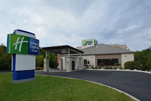 Holiday Inn Express & Suites Waterville - North, an IHG Hotel image
