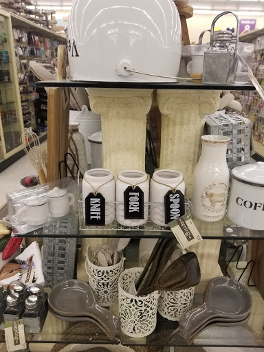 Craft Store «Hobby Lobby», reviews and photos, 43075 Crescent Blvd, Novi, MI 48375, USA