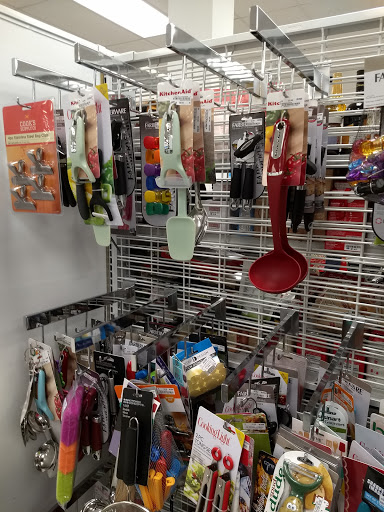 Clothing Store «Ross Dress for Less», reviews and photos, 4107 Portsmouth Blvd, Chesapeake, VA 23321, USA