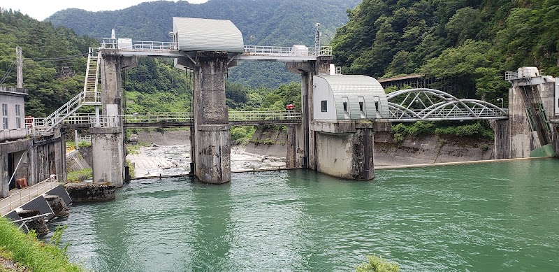 姫川第六発電所取水堰