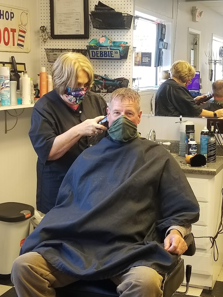 Third Street Barber Shop 24382