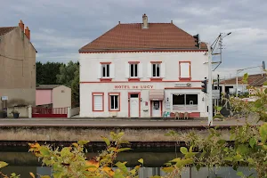 Hôtel restaurant de lucy image