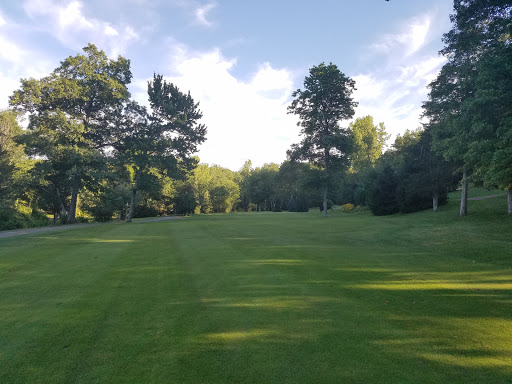 Golf Driving Range «Miner Hills Golf Course & Driving Range», reviews and photos, 80 Miner Hills Dr, Middletown, CT 06457, USA