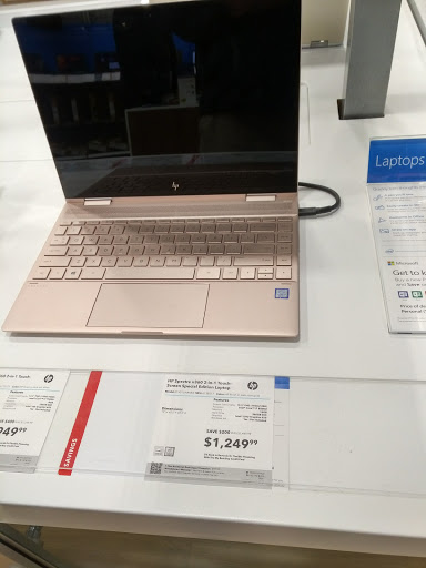 Electronics Store «Best Buy», reviews and photos, 148 Walt Whitman Rd, Huntington Station, NY 11746, USA