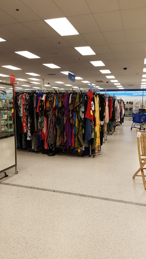 Clothing Store «Ross Dress for Less», reviews and photos, 1700 Lake Woodlands Dr, The Woodlands, TX 77380, USA