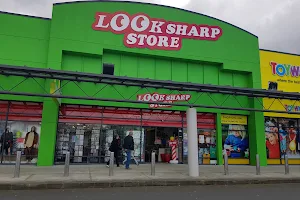 Look Sharp Store Manukau image