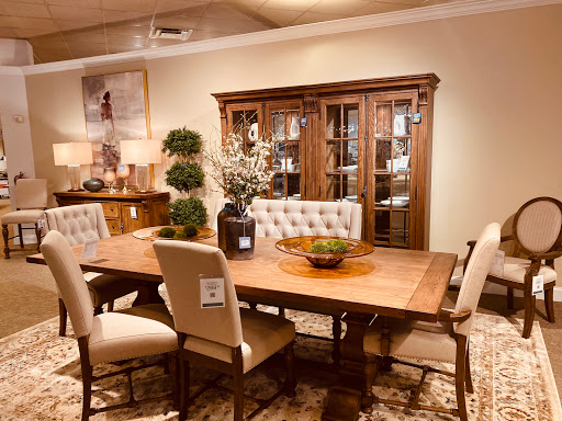Furniture Store «Havertys Furniture», reviews and photos, 1906 W Brandon Blvd, Brandon, FL 33511, USA