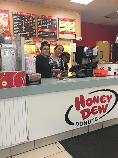 Donut Shop «Honey Dew Donuts», reviews and photos, 541 Pleasant St, Brockton, MA 02301, USA