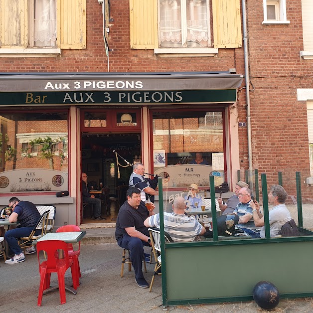 Café aux trois pigeons à Albert (Somme 80)