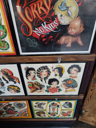 Tattoo Shop «All American Tattoo», reviews and photos, 1742 Center St NE #1748, Salem, OR 97301, USA