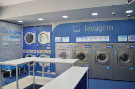 Lavandaria Self-Service Washstation Miraflores