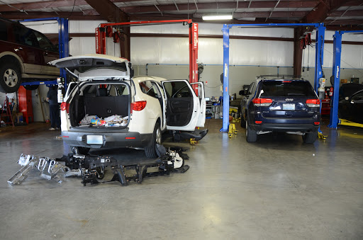 Auto Repair Shop «Dr. Zoom Auto Repair Specialist», reviews and photos, 1304 N English Station Rd, Louisville, KY 40223, USA