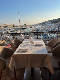 Atmosphère du Restaurant méditerranéen Chez Gilbert à Cassis - n°1