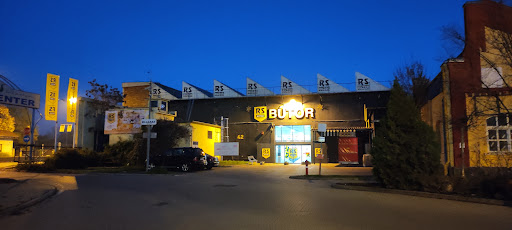 Bútor üzleteken Budapest