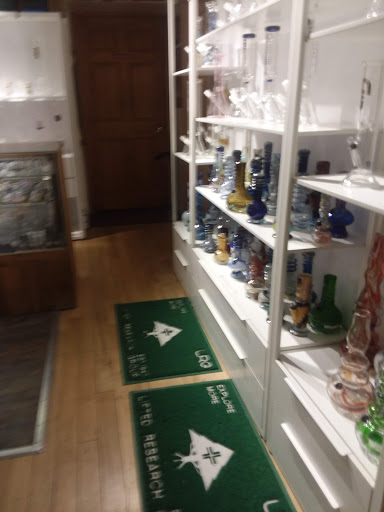 Tobacco Shop «The Pipefitter», reviews and photos, 520 State St, Madison, WI 53703, USA