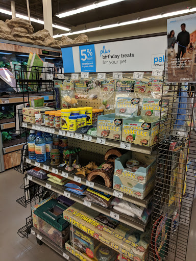 Pet Supply Store «Petco Animal Supplies», reviews and photos, 3000 Gateway St #220, Springfield, OR 97477, USA