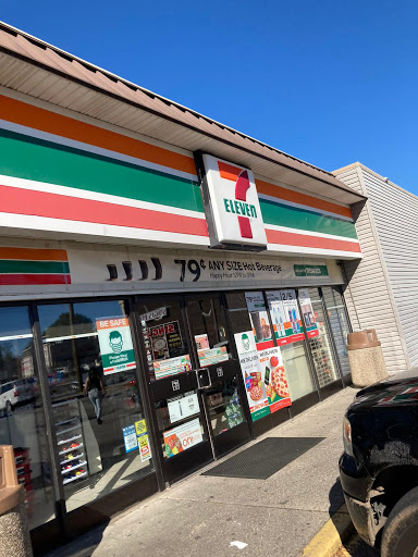 7-Eleven, 91 Broadway, Elmwood Park, NJ 07407, USA, 