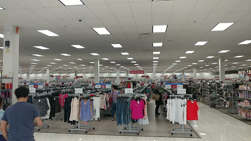 Clothing Store «Burlington Coat Factory», reviews and photos, 155 US-130, Cinnaminson, NJ 08077, USA