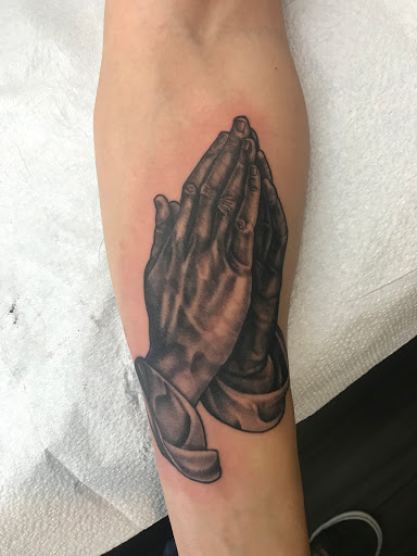 Explore american traditional elbow tattoo ideas, creative tattoo ideas in Twentynine Palms, available at Hilltop Tattoo Company