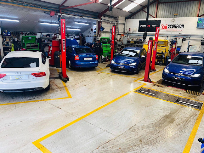 Reviews of Garej Bowydd Garage Ltd, Independent Audi, Vw, Land Rover Specialist Gwynedd, North wales in Glasgow - Auto repair shop