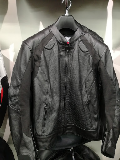 Motorcycle Parts Store «Cycle Gear», reviews and photos, 11702 Beach Blvd #105/106, Jacksonville, FL 32246, USA