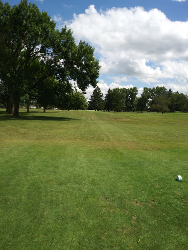 Golf Course «Par 3 Golf Course», reviews and photos, 3362 Fairlawn Dr, Columbus, IN 47203, USA