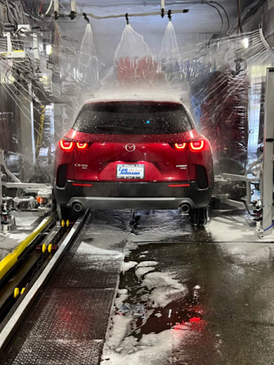 Lee Johnson Car Wash en Kirkland