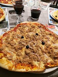 Plats et boissons du Pizzeria L'oustalou à Clermont-l'Hérault - n°1