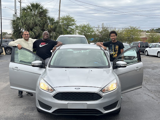 Used Car Dealer «Beach Cars», reviews and photos, 369 Beal Pkwy NW, Fort Walton Beach, FL 32547, USA