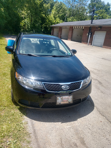 U Dew Self Service Car Wash en McKeesport