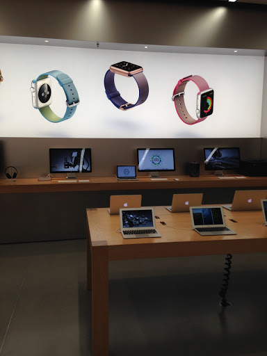 Computer Store «Apple Washington Square», reviews and photos, 9585 SW Washington Square Rd, Tigard, OR 97223, USA