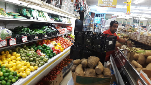 Grocery Store «House of Meat Supermarket», reviews and photos, 202 N 25th St, Fort Pierce, FL 34947, USA