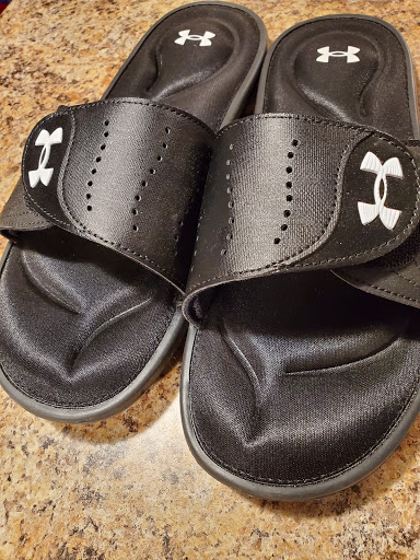 Shoe Store «Shoe Carnival», reviews and photos, 4 Plaza Dr, Fairview Heights, IL 62208, USA