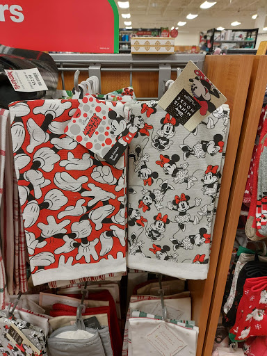 Department Store «T.J. Maxx», reviews and photos, 903 St George Ave, Woodbridge, NJ 07095, USA