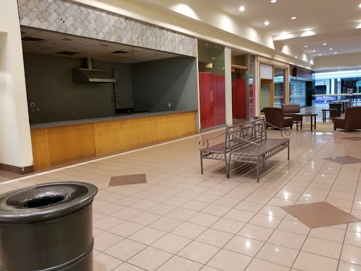 Shopping Mall «ShoppingTown Mall», reviews and photos, 3649 Erie Blvd E, Syracuse, NY 13214, USA