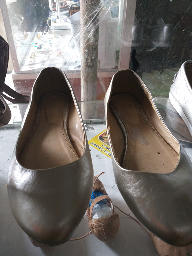 Reparacion De Maletas Bolsos Calzado valerinas y zapatillas de ballet (Dr. Maleta Israel)