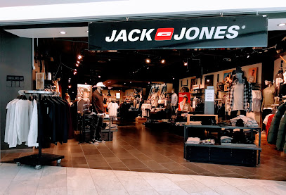 JACK & JONES