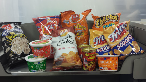 Grocery Store «Kroger», reviews and photos, 15255 Michigan Ave, Dearborn, MI 48126, USA