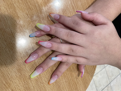 Nail Salon «Spring Essence Nail Spa», reviews and photos, 5 Fort Evans Rd NE, Leesburg, VA 20176, USA