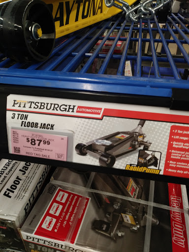 Hardware Store «Harbor Freight Tools», reviews and photos, 1019 N State College Blvd, Anaheim, CA 92806, USA