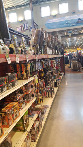 Sporting Goods Store «Bass Pro Shops», reviews and photos, 1972 Power Plant Pkwy, Hampton, VA 23666, USA