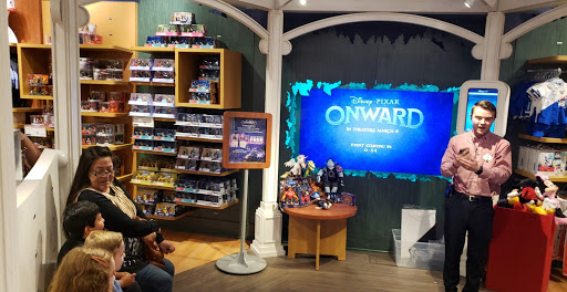 Toy Store «Disney Store», reviews and photos, 350 W Hillcrest Dr, Thousand Oaks, CA 91360, USA