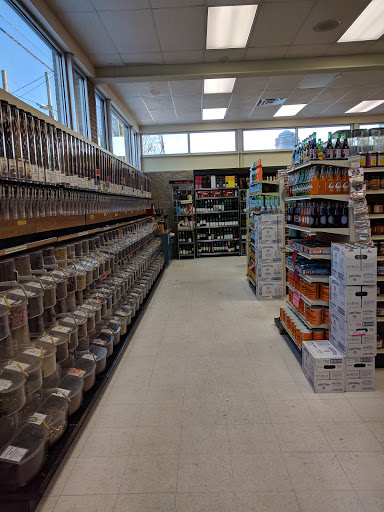 Grocery Store «Sahara Mart», reviews and photos, 106 E 2nd St, Bloomington, IN 47401, USA