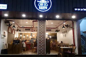 MH 34 Restaurant image