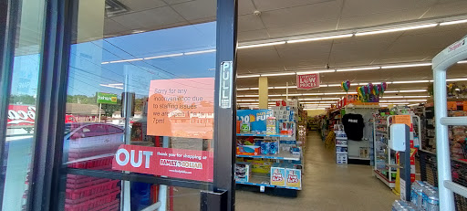 Dollar Store «FAMILY DOLLAR», reviews and photos, 991 Market St, Charlestown, IN 47111, USA