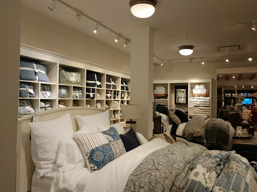 Furniture Store «Pottery Barn», reviews and photos, 3101 PGA Boulevard f141, Palm Beach Gardens, FL 33410, USA